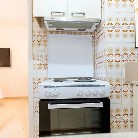 Maria's Apartment δίπλα στο Νοσοκομείο Παίδων και στο Λαϊκό-2